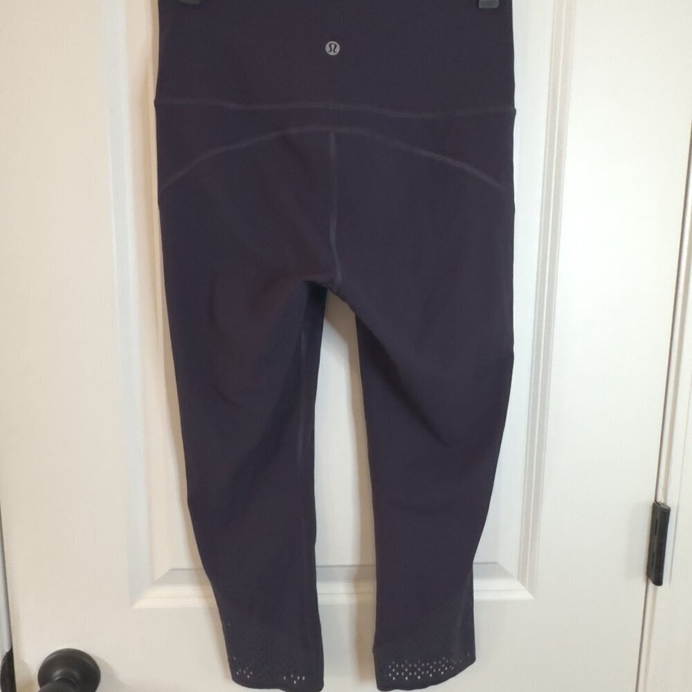 🍇 Lululemon Anew Crop (21") - Black Grape - Size 6 - Excellent Condition 💜 - Picture 15 of 16
